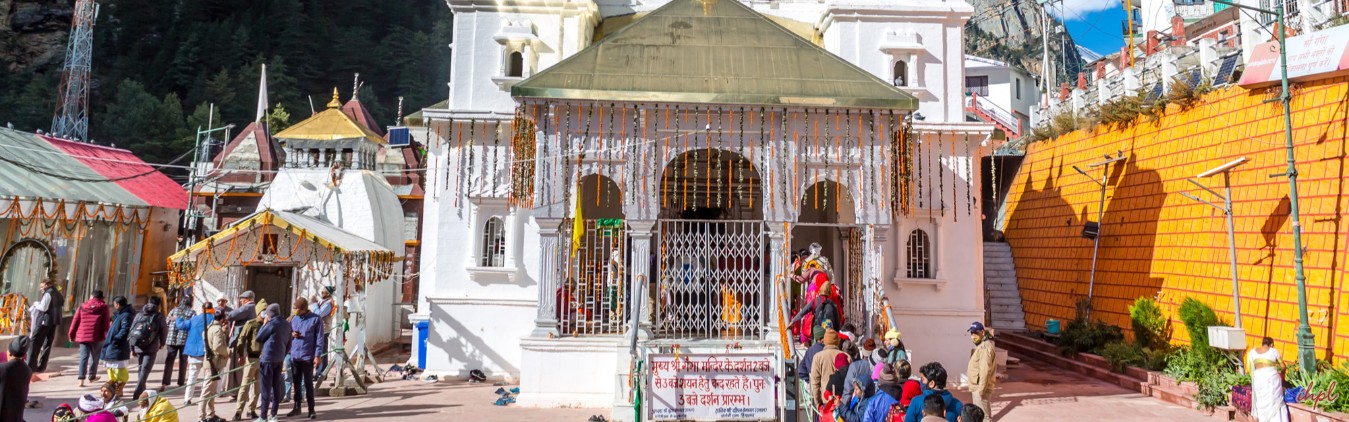 Mumbai - Delhi - Haridwar - Barkot - Karsali - Yamunotri - Uttarkashi - Gangotri - Sonprayag - Kedarnath - Guptkashi - Joshimath - Birahi - Srinagar - Rudraprayag - Rishikesh - Haridwar - Delhi