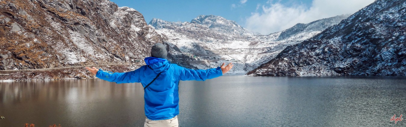 Delhi - Darjeeling - Tonglu - Garibas - Sandakphu - Phalut - Rammam - Rimbik - Pelling - Yuksom - Martam - Gangtok - Delhi