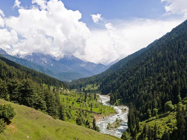 Aru-valley