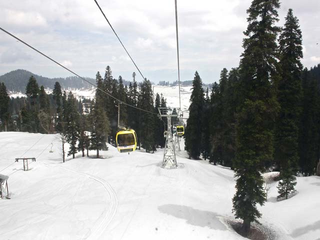 Gondola-Ride-in-Gulmarg
