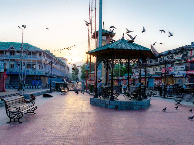 Lal Chowk Srinagar - Kashmir in Pictures