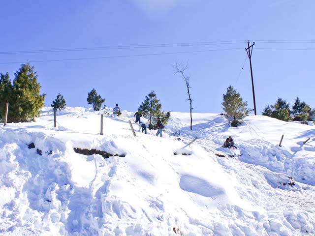 Patnitop - Experience Snowfall in India