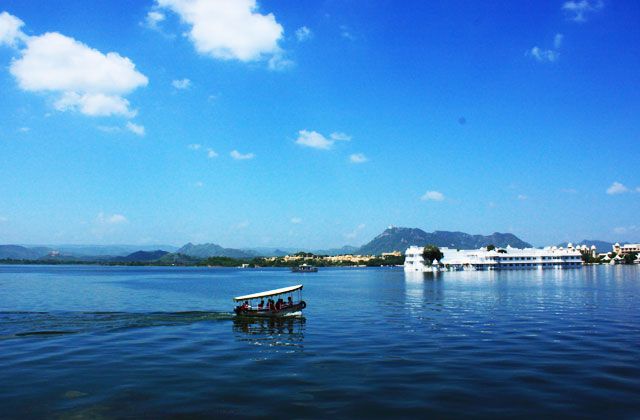 Lake Pichola in Udaipur