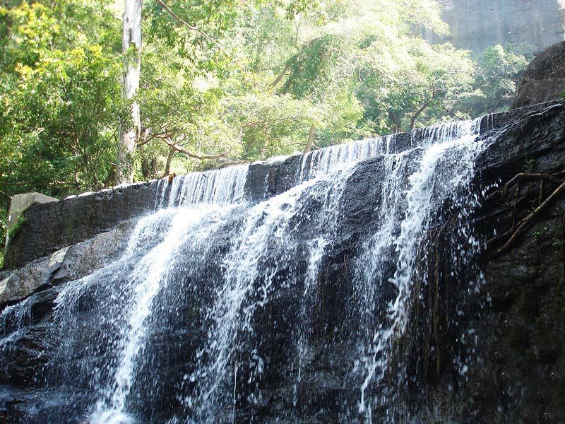 Suruli falls