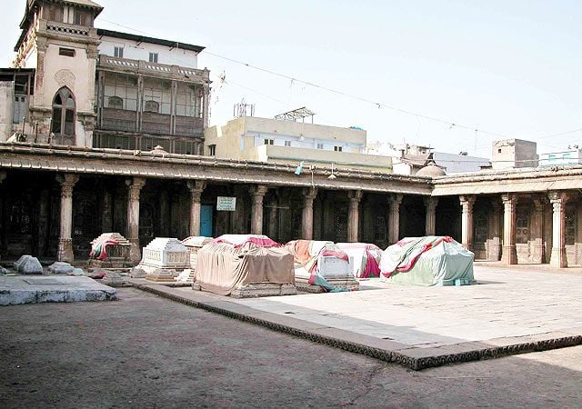 Rani Na Hajiro in Ahmedabad