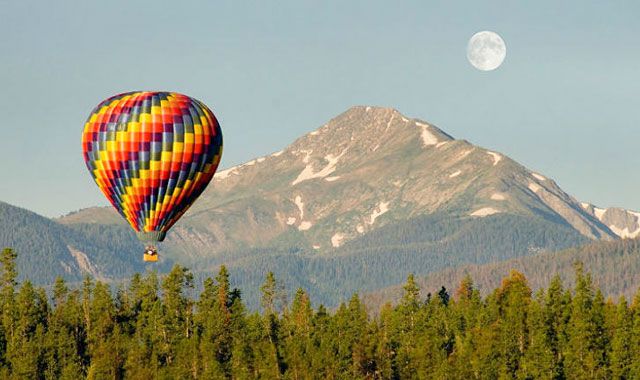 Air-Balloon-Ride-in-Darjeeling