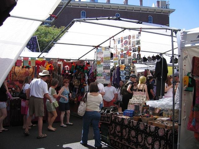 Sarojini Nagar Market