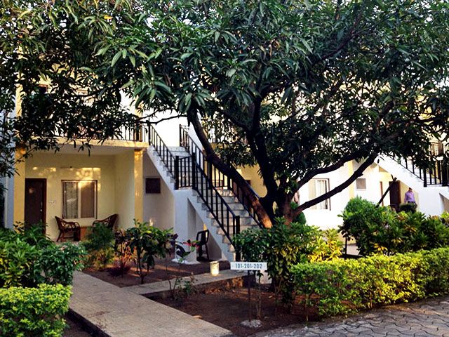 Hotel-Gir-Jungle-Lodge-Sasan-Gir
