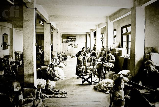 Handicrafts and clothing, Tibetan Refugee Self Help Center