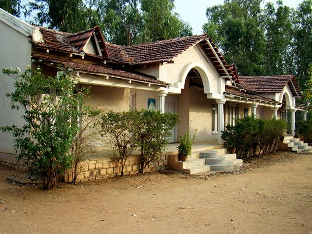 Dyna Resorts