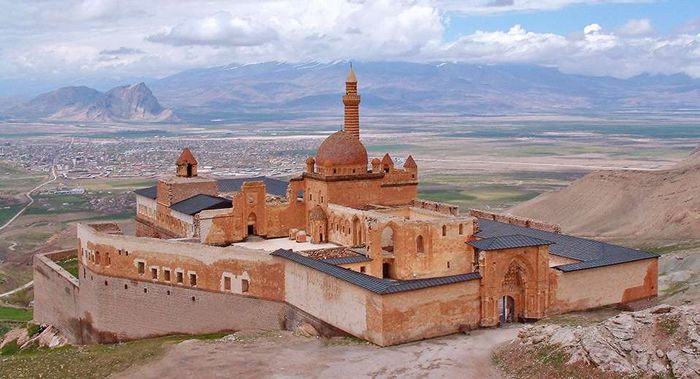 Ishak Pasha Sarayi, Turkey