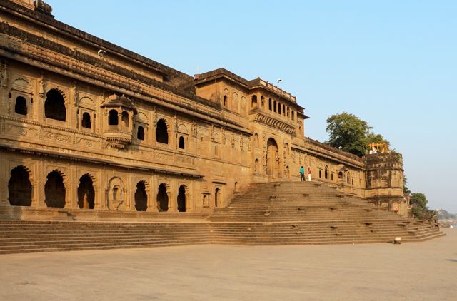 ahilya-fort-maheshwar
