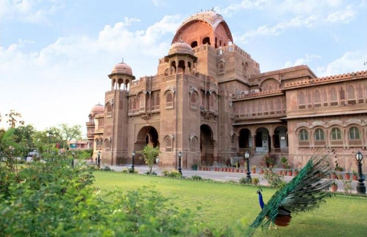 lallgarh-palace