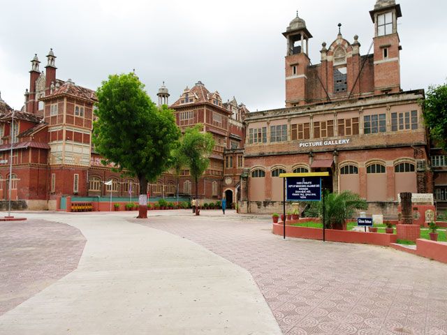Baroda Museum is a must visit place in Gujarat.