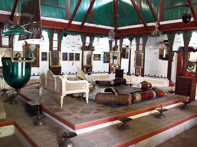 Aina Mahal