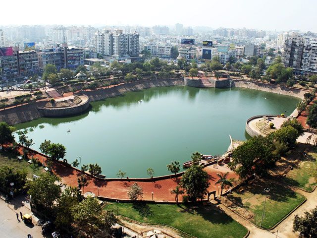 Vastrapur Lake