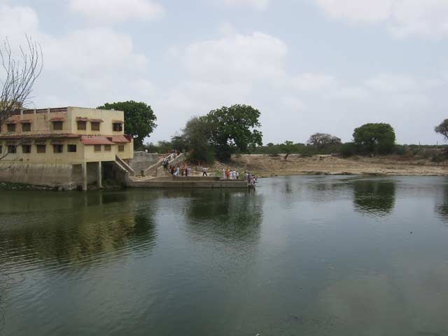 Gopi Talav: places to visit in dwarka