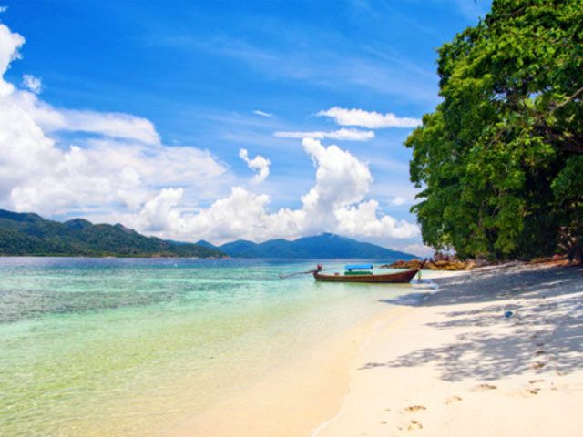 radhanagar-beach