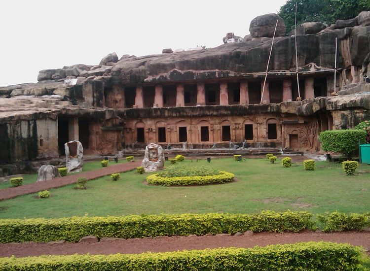 udaygiri-and-khandagiri-caves