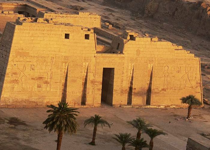 Medinet Habu: A hhuge temple complex, Egypt