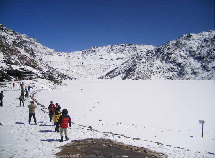 Tsomgo Lake 