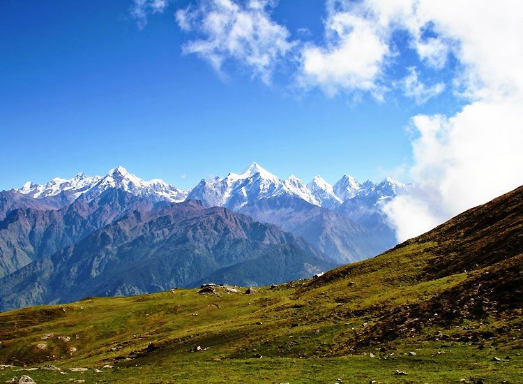 Munsyari - one of the best places in the Himalayas for summer vacations in India