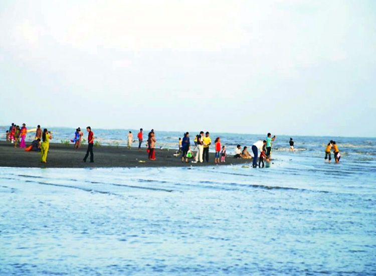Dumas Beach, Gujarat