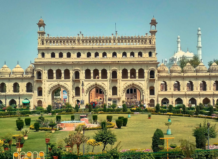 Bada Imambada in Lucknow