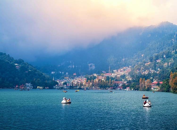 Honeymoon Places in India - Nainital, Uttarakhand