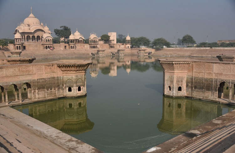 Kusum sarovar in Mathura