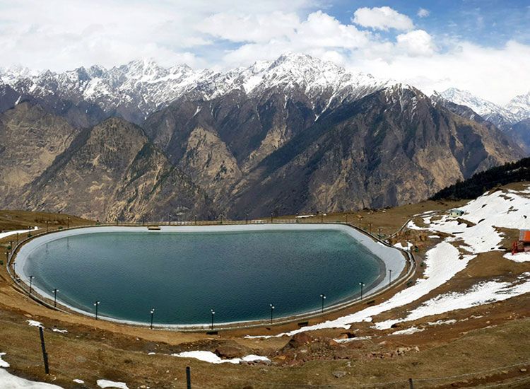 Auli hill station in north india