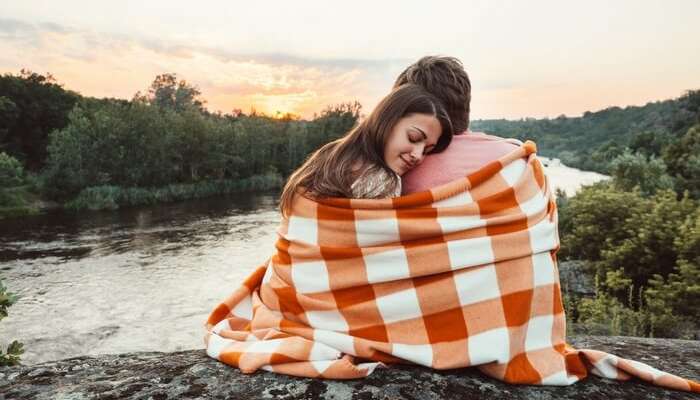 Couple Manali - Honeymoon Destinations in India in January