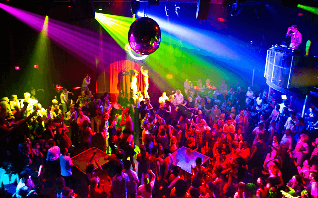 delhi pub party