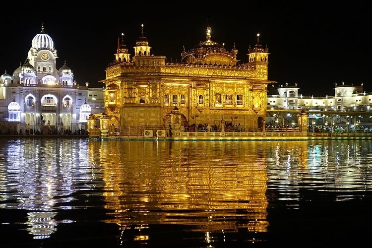 The Golden Temple - Places to visit in Amritsar