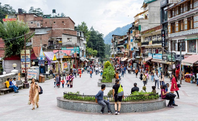 Mall Road, Manali