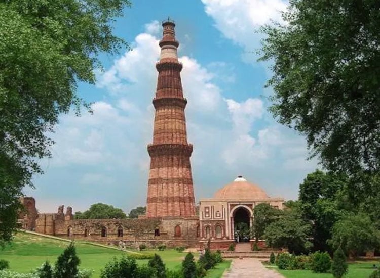 Qutab Minar Complex Delhi