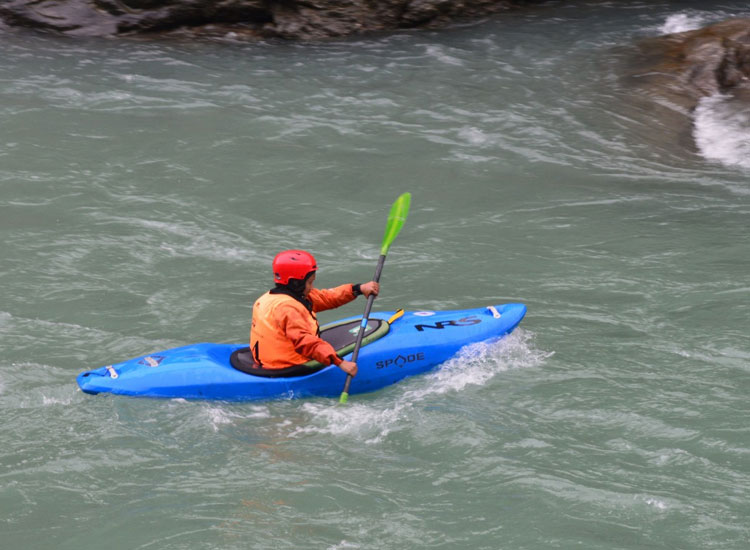 Sharda River Kayaking in Uttarakhand