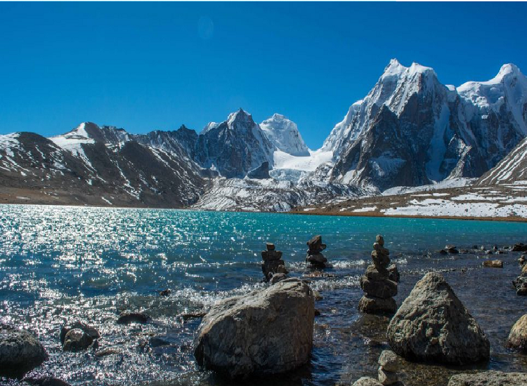 Gurudongmar Lake is famous lake in sikkim