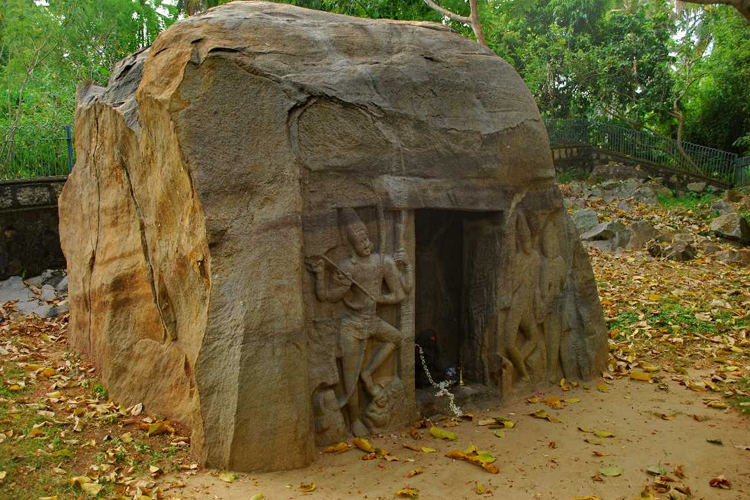 Vizhinjam-Rock-Cut-Cave-Temple