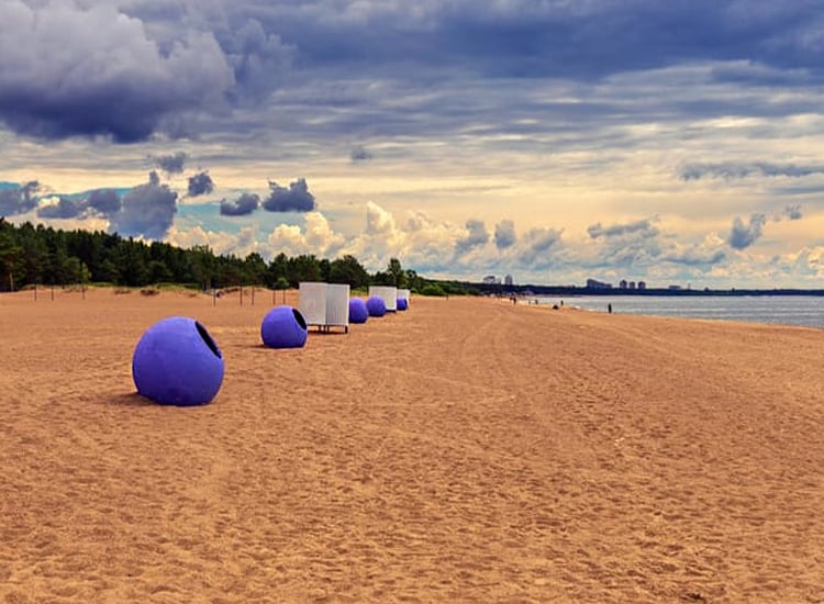 Laskovy-Beach