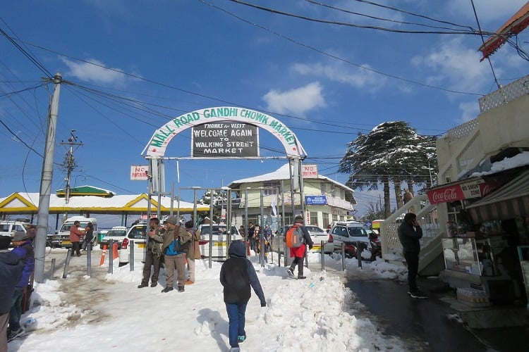 GANDHI CHOWK (MALL ROAD)