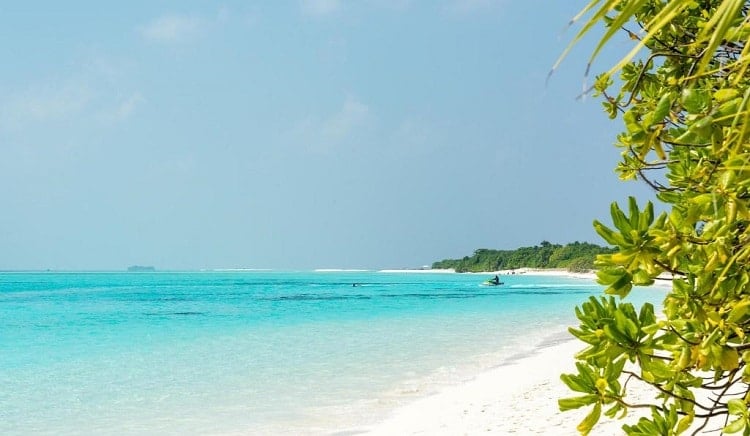 Fulhadhoo Beach