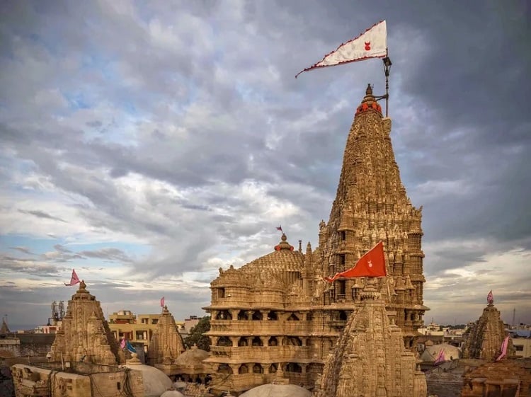 Dwarkadhish-Temple-Dwarka
