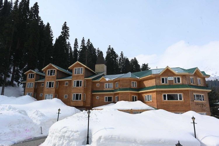 green heights hotel gulmarg