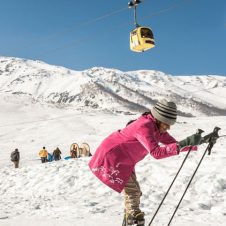 Gulmarg-Skiing-Package