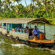 Kerala-Backwater-Tour