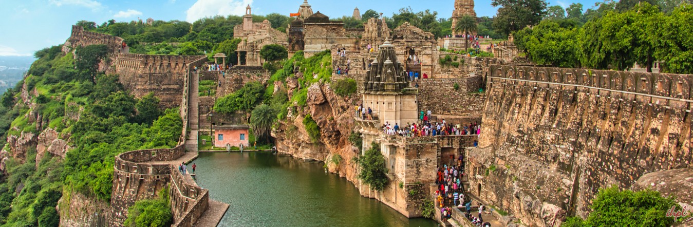 Glimpses of Mewar: 7-Day Jaipur to Mount Abu Tour