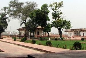 Moti Masjid