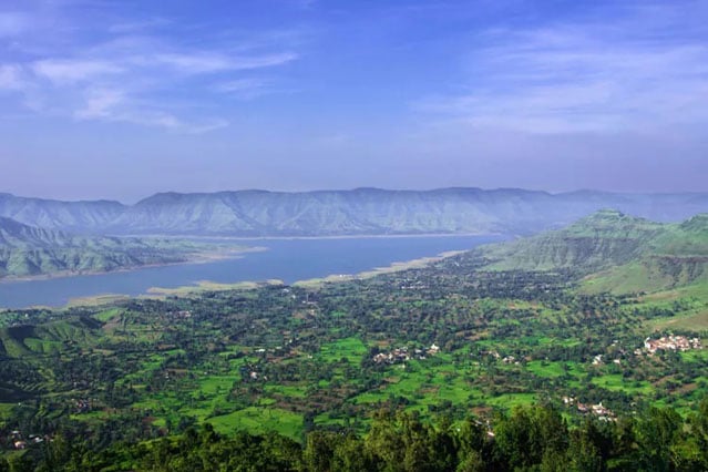 Monsoon Weekend Getaways from Mumbai to Enjoy Rain Showers with Chai