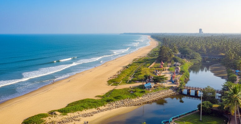 Payyambalam Beach